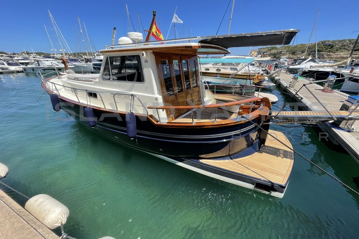 menorquin yachts website